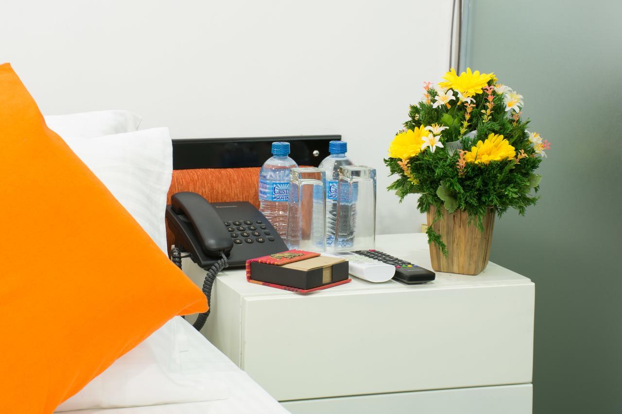 Avora Hotel Kandy Ngoại thất bức ảnh