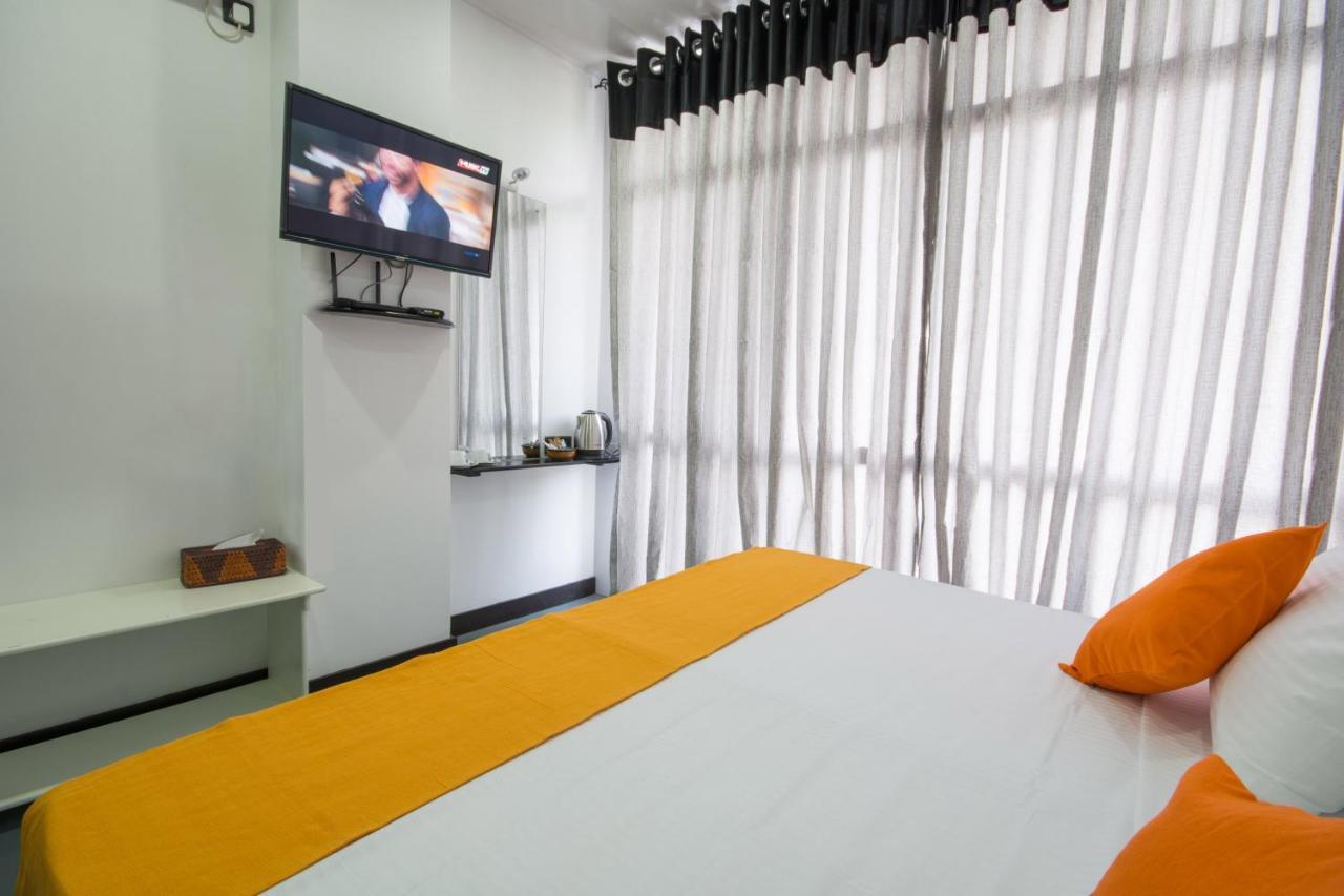 Avora Hotel Kandy Ngoại thất bức ảnh